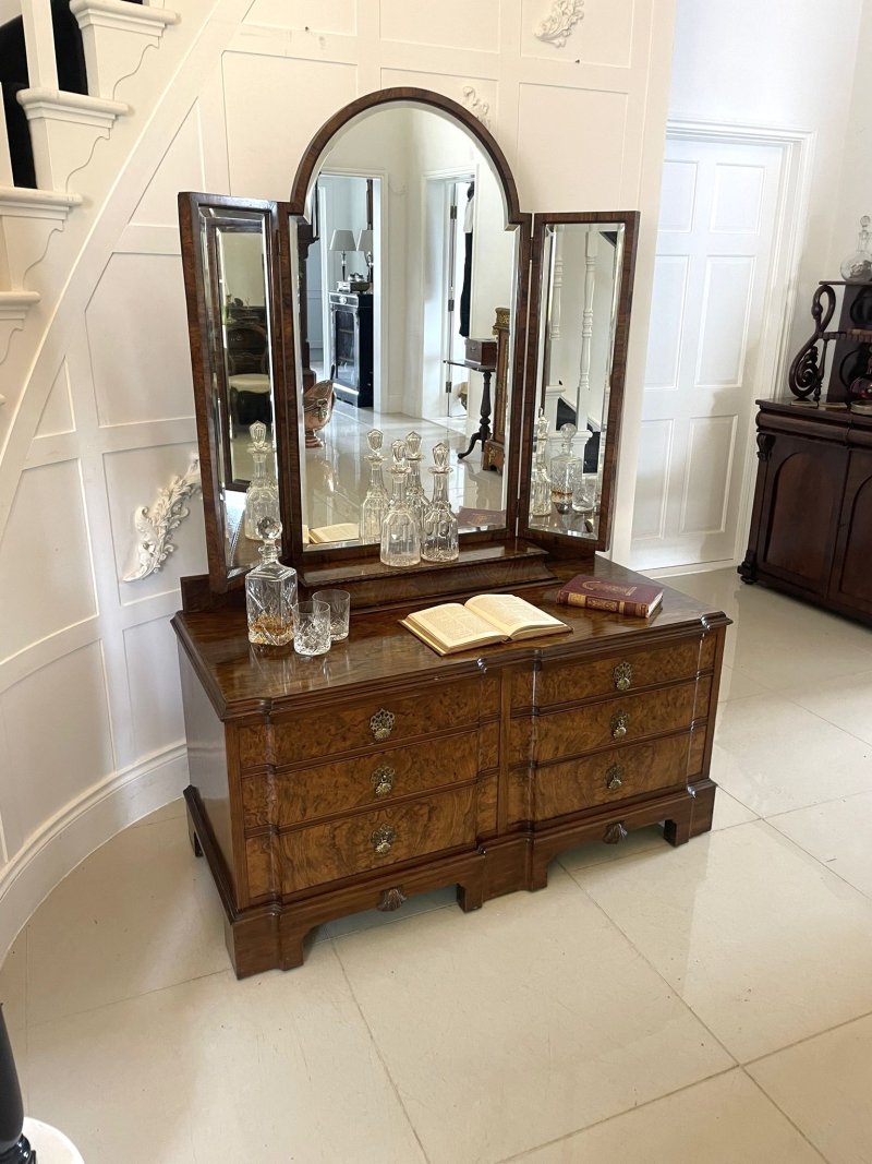 Outstanding Quality Antique Burr Walnut Dressing Table - Image 5